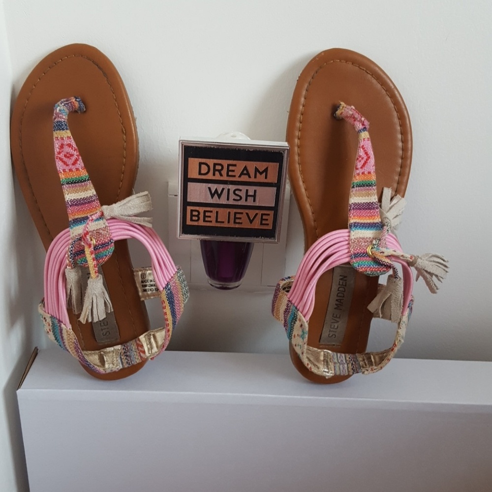 Adorable sandals